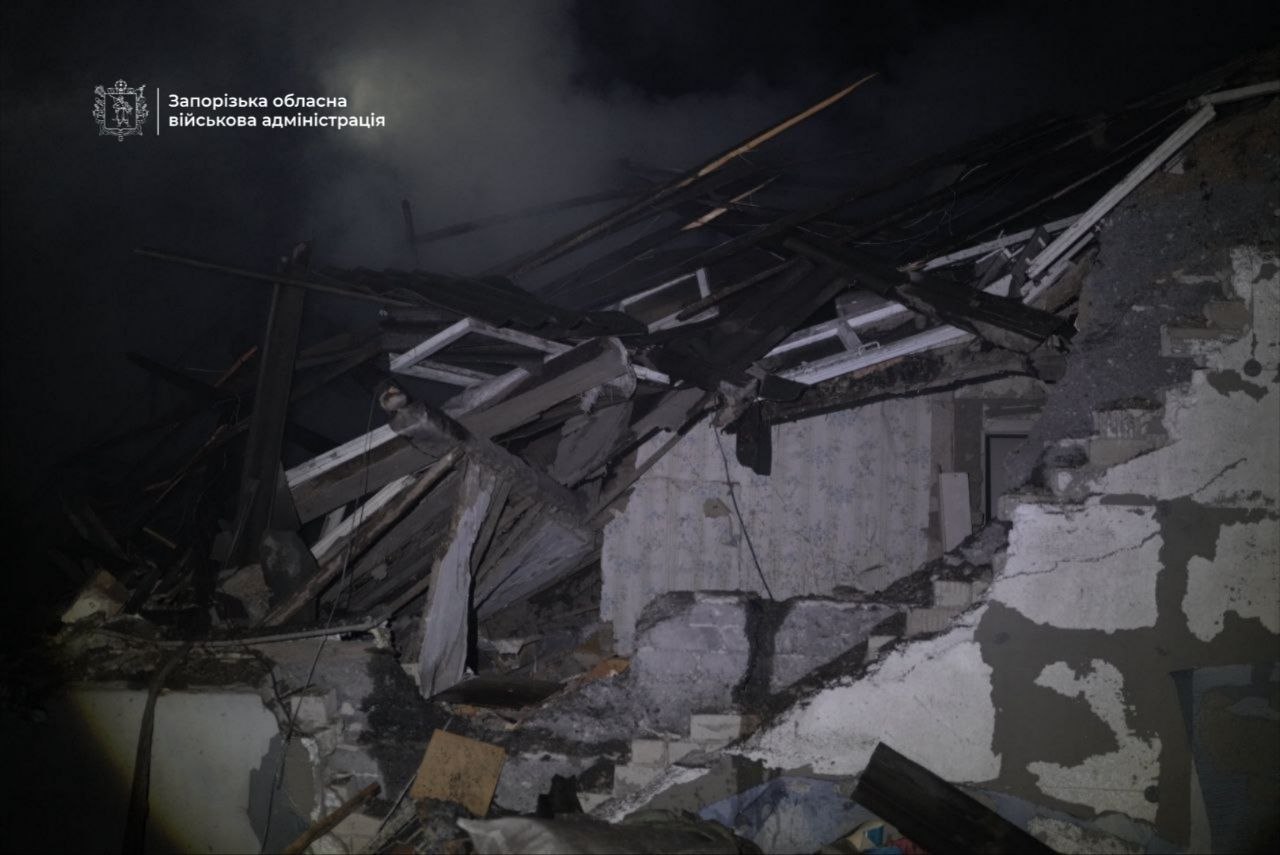 Russian drone strike destroys house in Zaporizhzhia, killing two